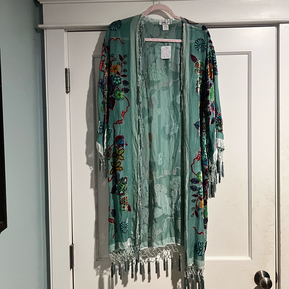 Free People Sweet Leaf Burnout Floral Embroidered Kimono with Fringe. OS NWT - Picture 6 of 9